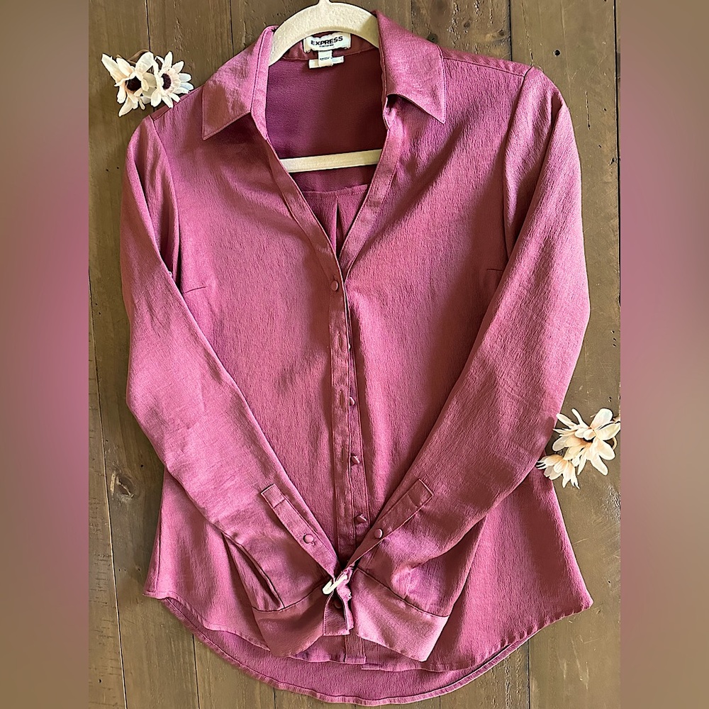 Women’s Express Blouse 💝